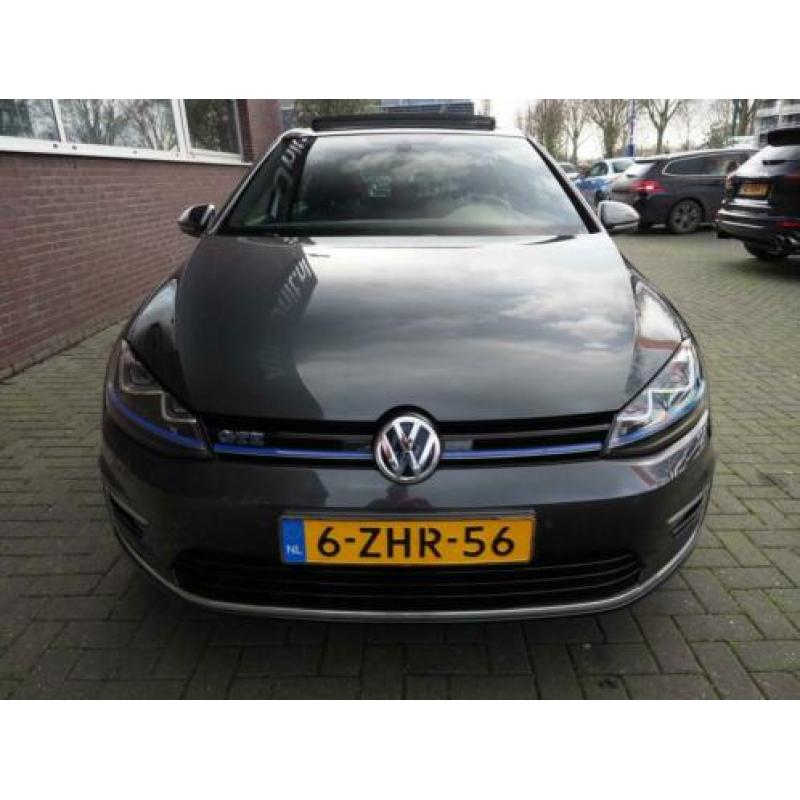 Volkswagen Golf 1.4 TSI GTE Standkachel Led Pano Keyless VW