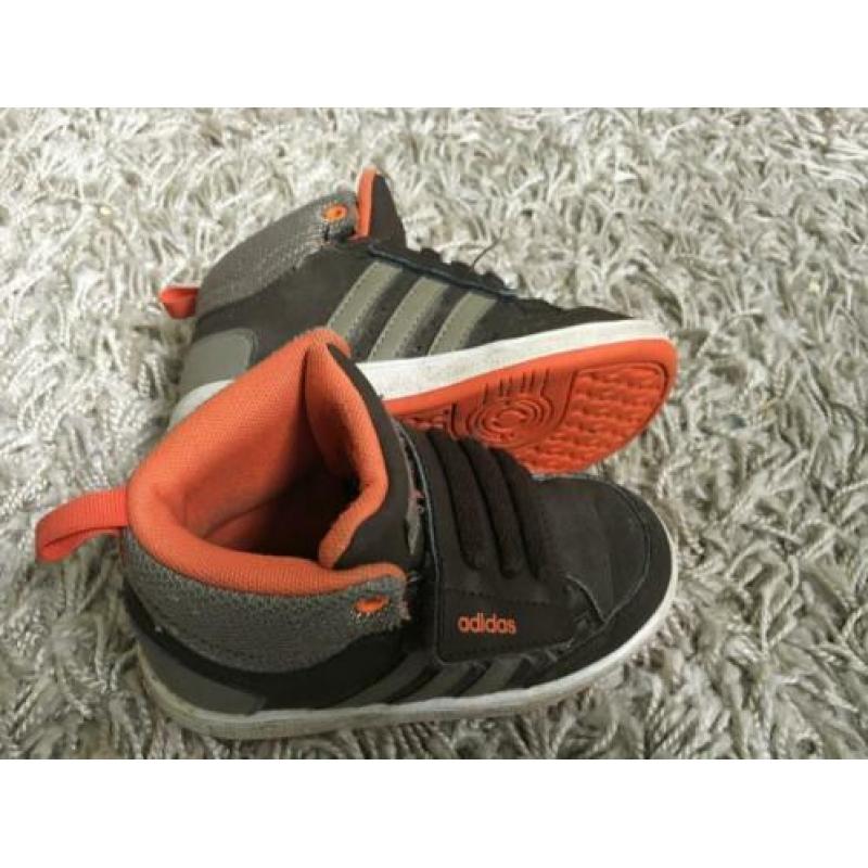 Kinderschoenen adidas klittenband maat 23