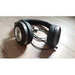 JBL E50BT bluetooth koptelefoon