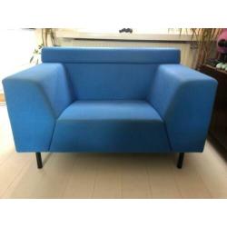 Design hemelsblauwe loveseat 1