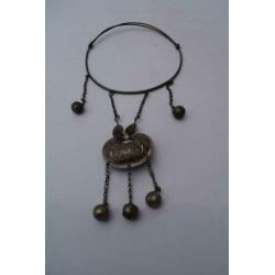 ANTIEK CHINESE ZILVEREN HANGER AAN COLLIER 1644-1911 nr2