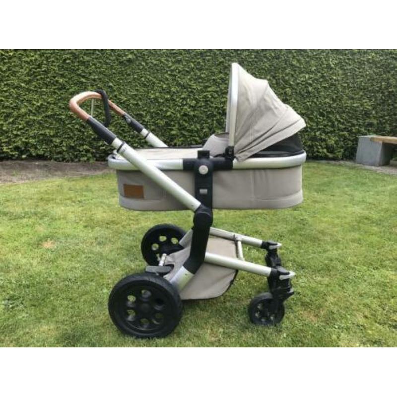 Zeer nette Joolz Day Elephant Grey kinderwagen