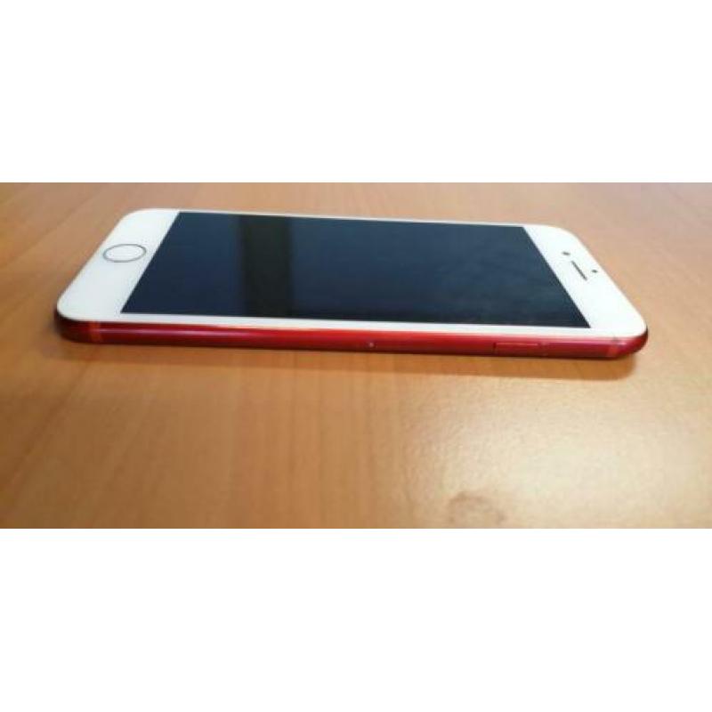 iPhone 7 (rood) 128 GB met nieuwe oortjes en het doosje