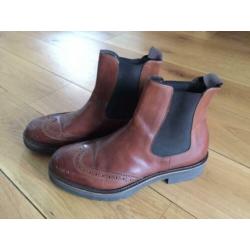 prachtige chelsea boots enkellaars maat 41/42 ZGAN!