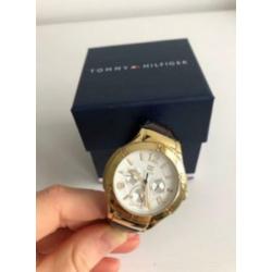 Tommy Hilfiger dames horloge goud/donkerbruin