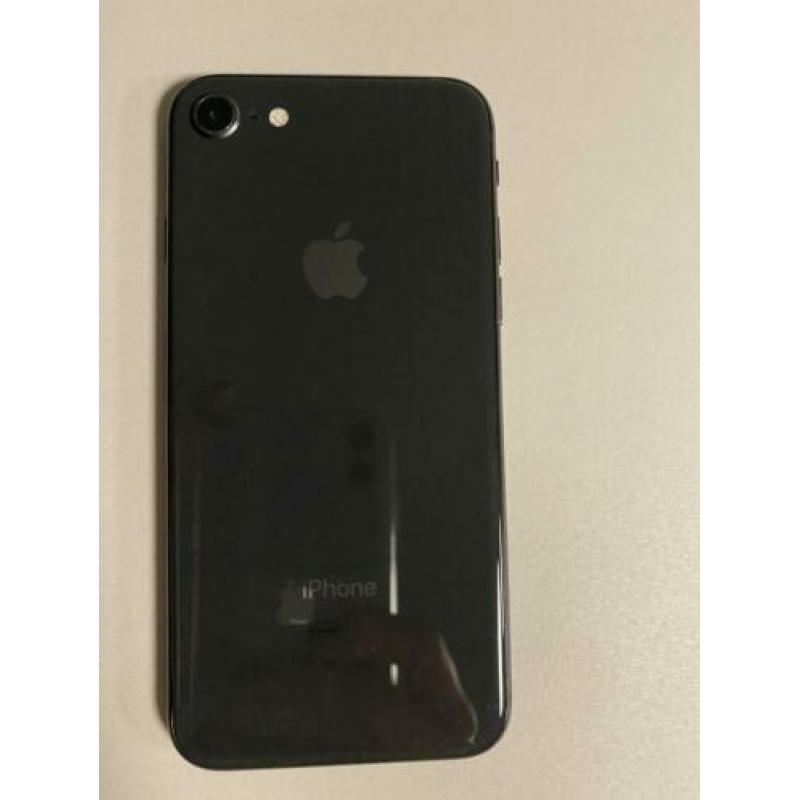 iPhone 8 / space grey / 64GB