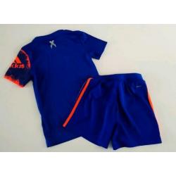 Set Adidas climalite maat 128