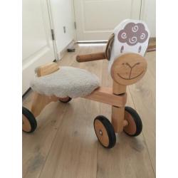 Houten loopfiets schaap