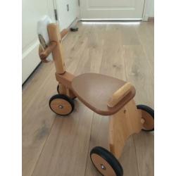 Houten loopfiets schaap