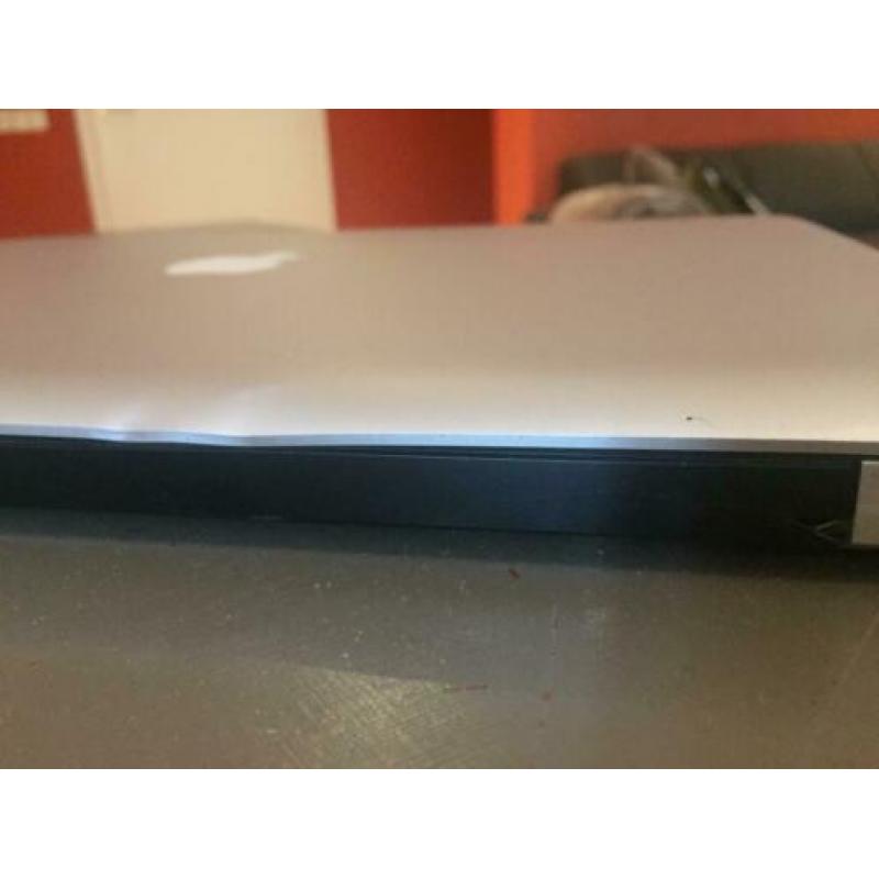 Macbook Pro 15 inch Mid 2009