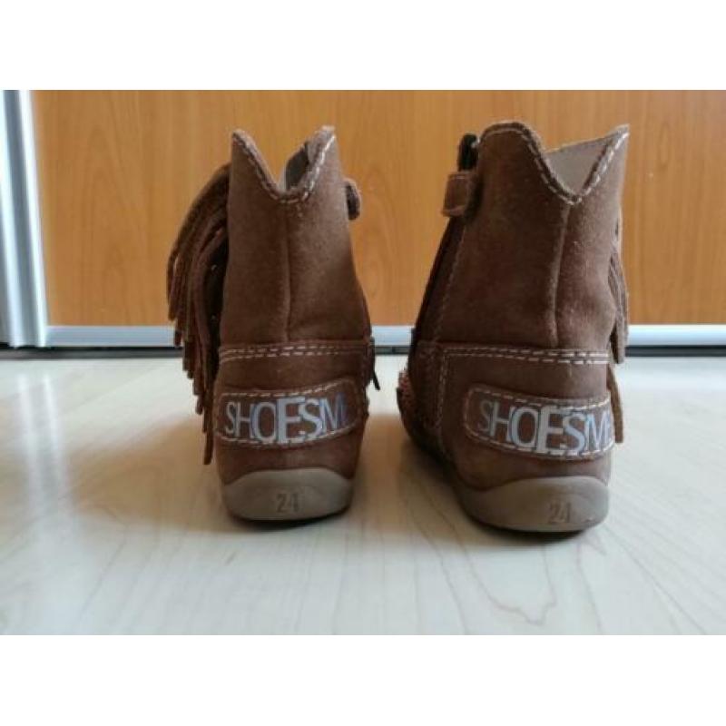 suede laarsjes maat 24 Shoesme