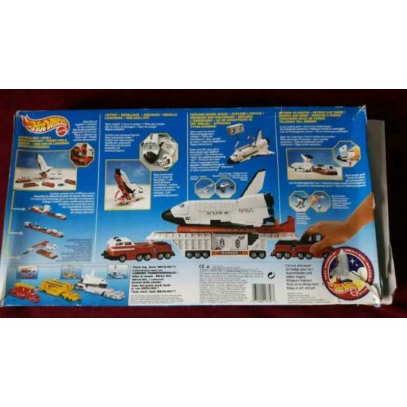 Hot Wheels - Space Shuttle Transporter set (compleet)