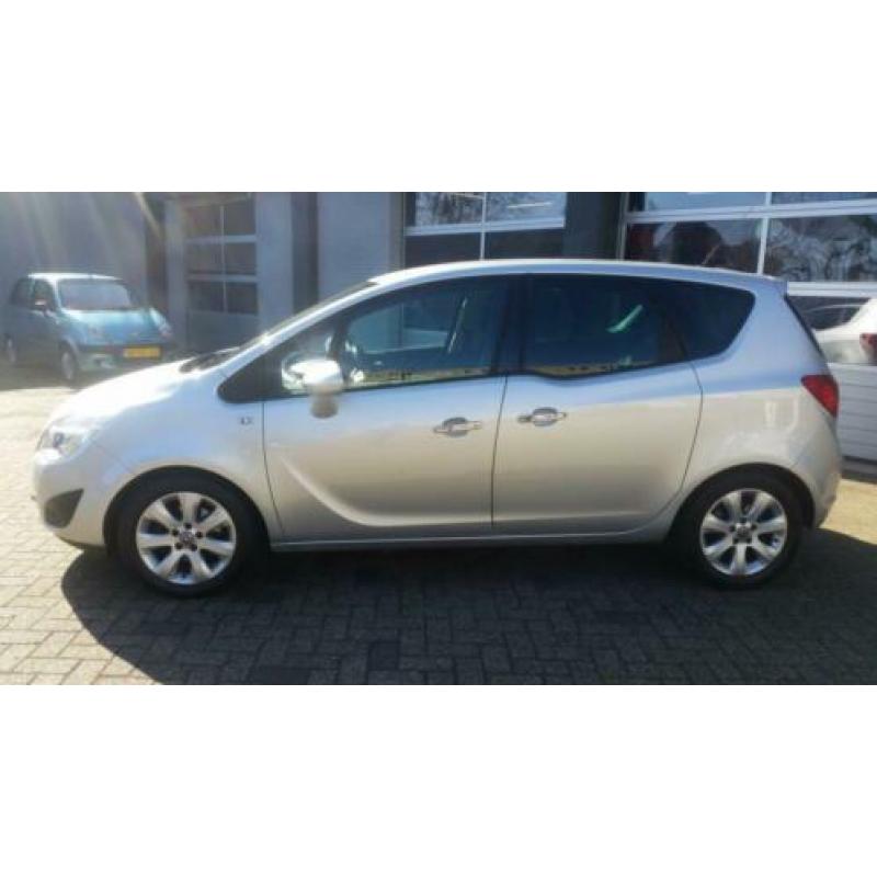 Opel Meriva 1.4 Turbo Cosmo 5 deurs airco luxe interieur hal