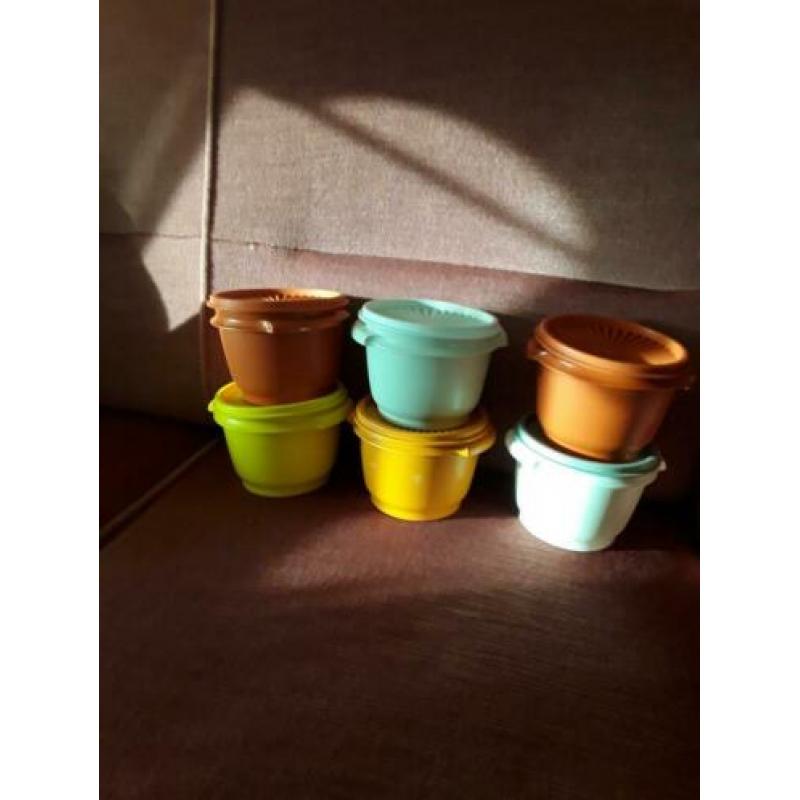 6 TUPPERWARE BAKJES 12cm br 9 cm hoog