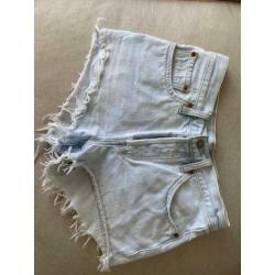 Levi’s 501 Short! W26