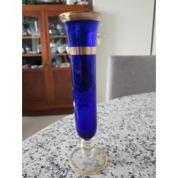 Blauw vaasje glas