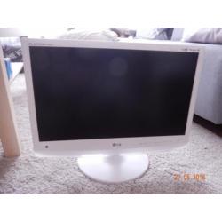 21,5 inch LG TV Wit + CI Digitenne Module