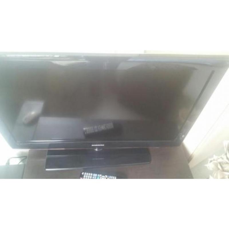 Samsung hd tv 107inch