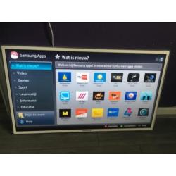 Samsung smart 3D led tv 32 inch witte kleur Wifi 200 hertz