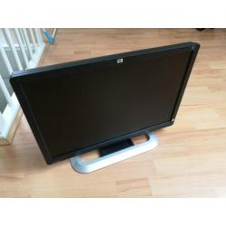 HP L2208w 22-inch Widescreen LCD Monitor