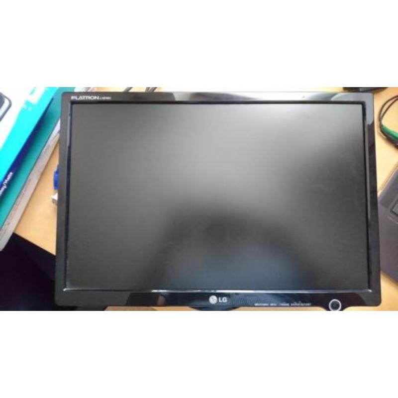 19 inch LG zwarte monitor DVI en VGA L197WH-PF Flatron