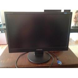 Monitor Samsung Syncmaster 2243SN zwart 21,5 inch