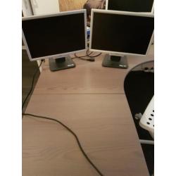 Twee maal Acer 15inch lcd monitor