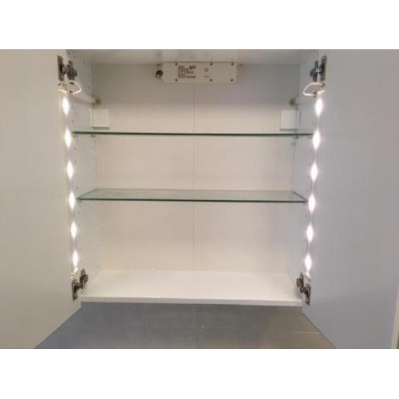 Te koop Ikea spiegelkast led