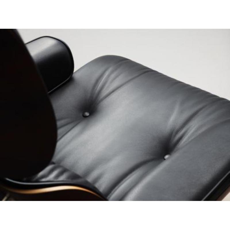 GOEDKOOPSTE Maessen lounge chair. Incl poef nu €485,-