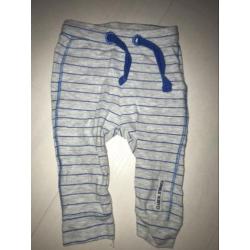 Twee broekjes tumble ‘n dry maat 50