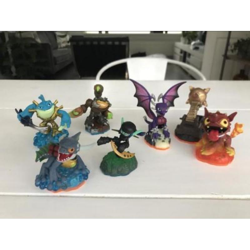 Skylanders met portaal en twee spellen -Wii