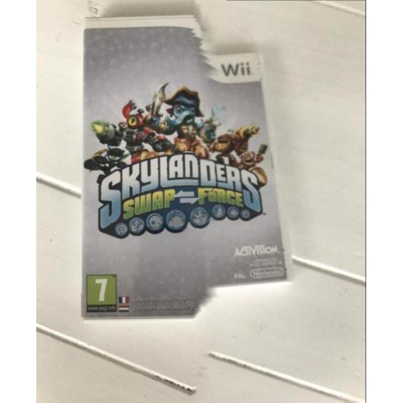 Skylanders met portaal en twee spellen -Wii